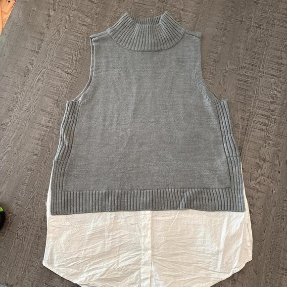 White House Black Market Sleeveless Sweater Top Small Gray Mock Neck Layered Hem - Picture 1 of 6